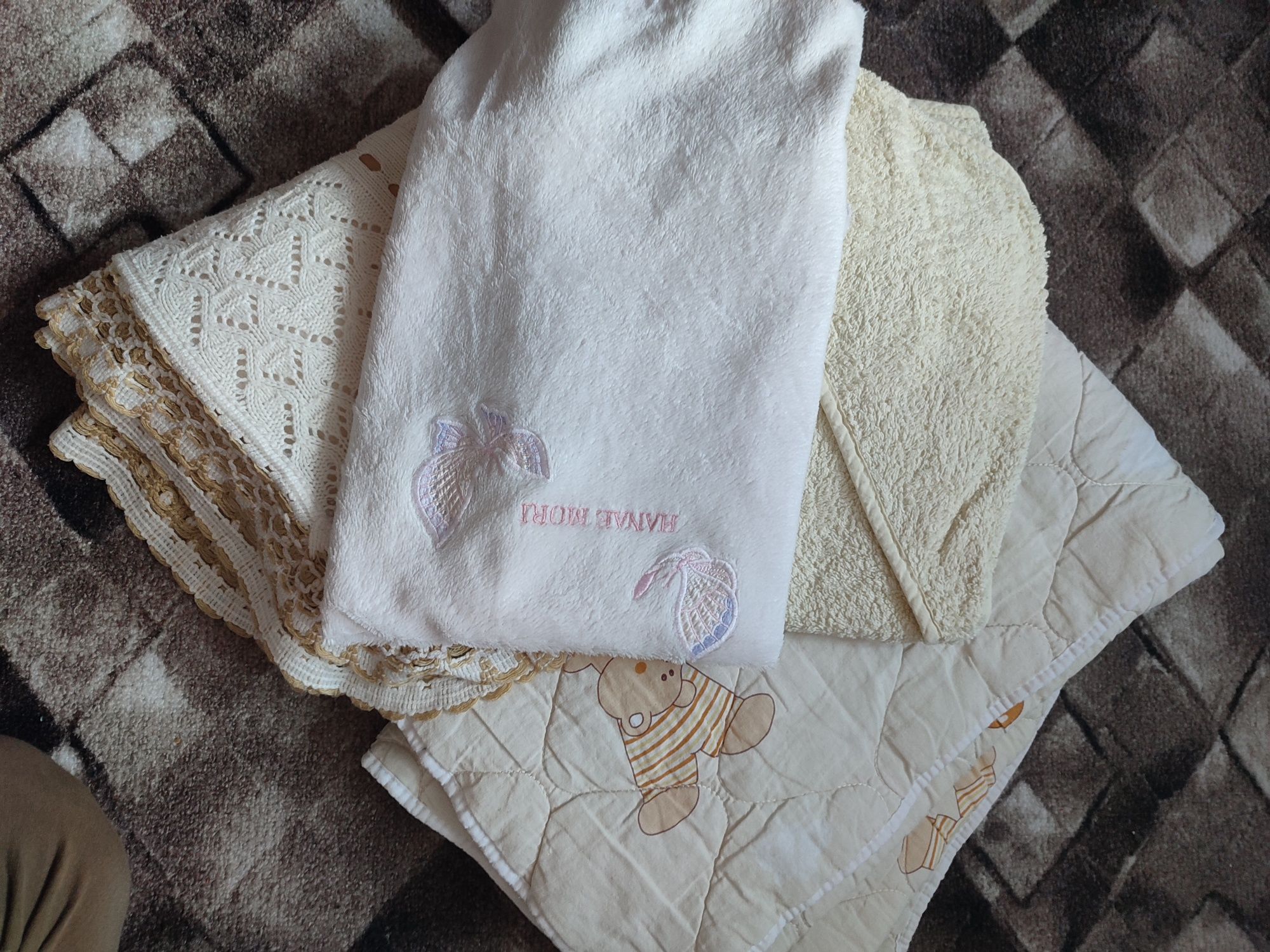 Детское одеяло полотенце балдахин непромокаемые клеёнки наматрасник