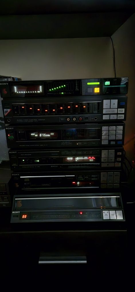 Wieza Sony v77 Wzmacniacz ta-v77 Pilot Rm-v77 i kable