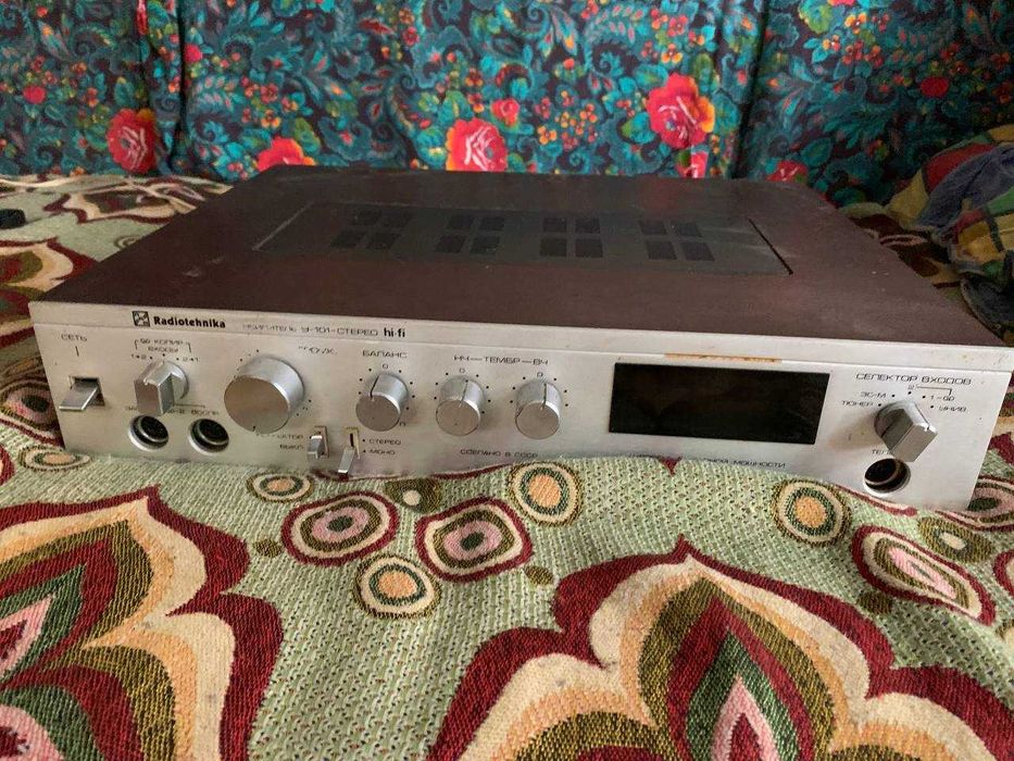 ТЕРМІНОВО! Продаю побутовий підсилювач Радіотехніка У-101-стерео hi-fi