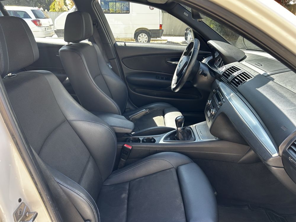 Bmw 118d Pack M Edition 180mil kms