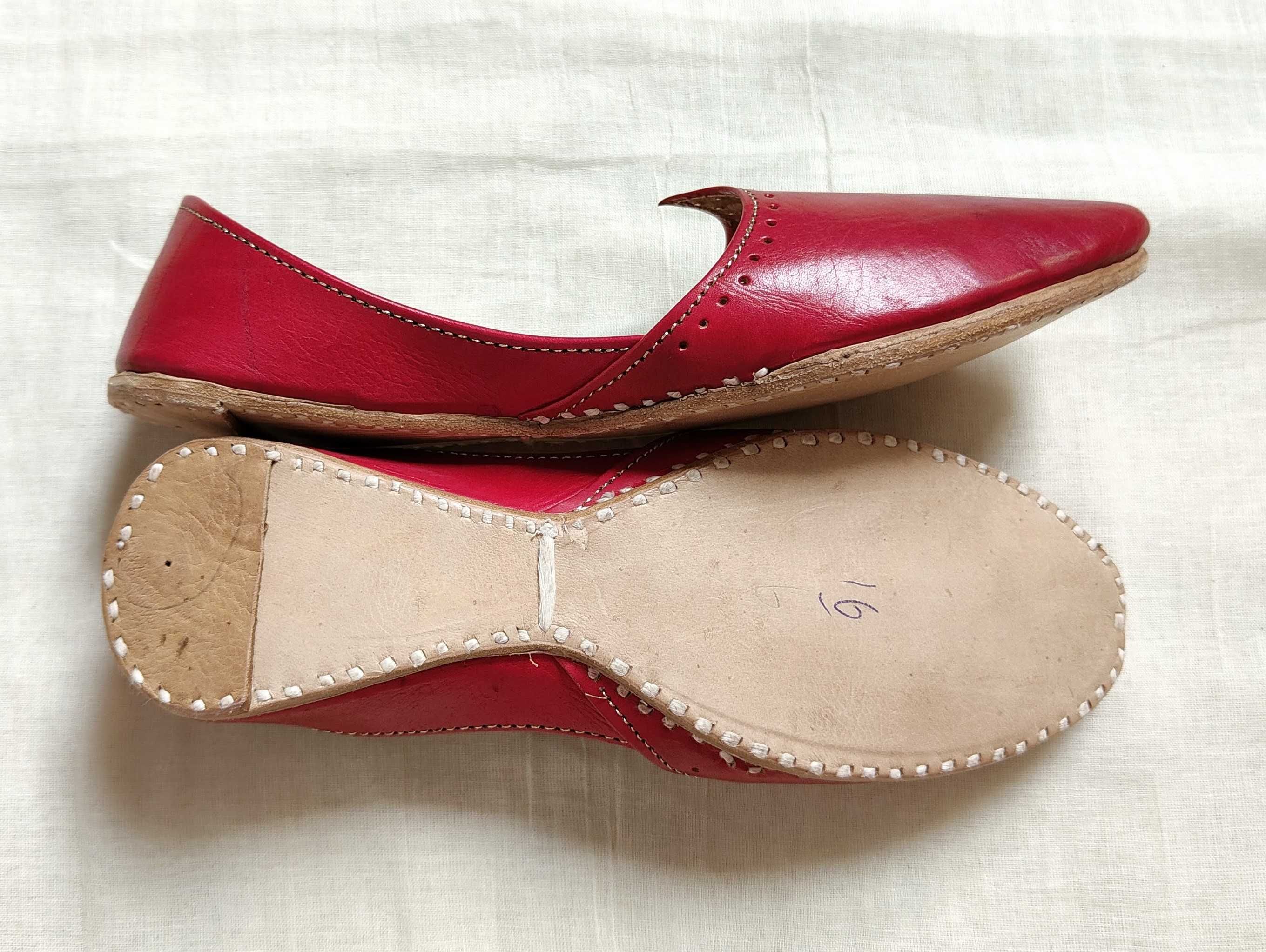Czerwone skórzane buty balerinki 39 skóra orient indyjskie khussa