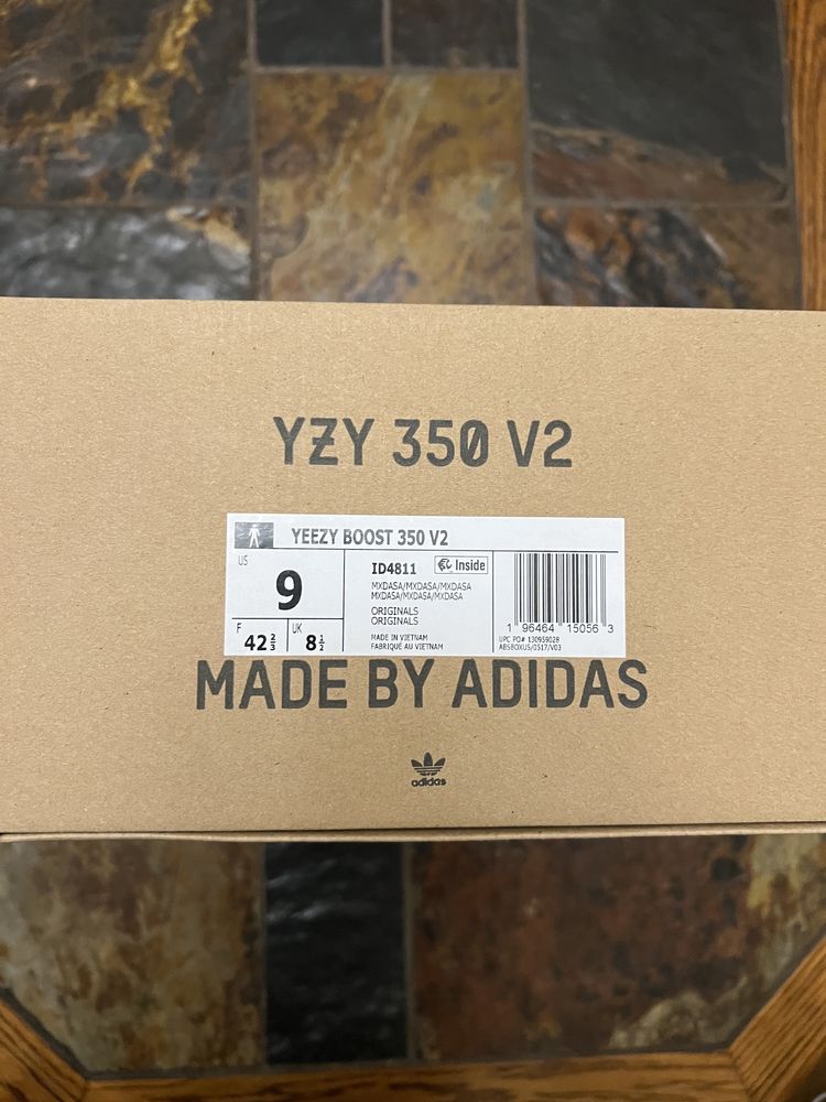 Adidas Yeezy Boost 350v2 Dark Salt