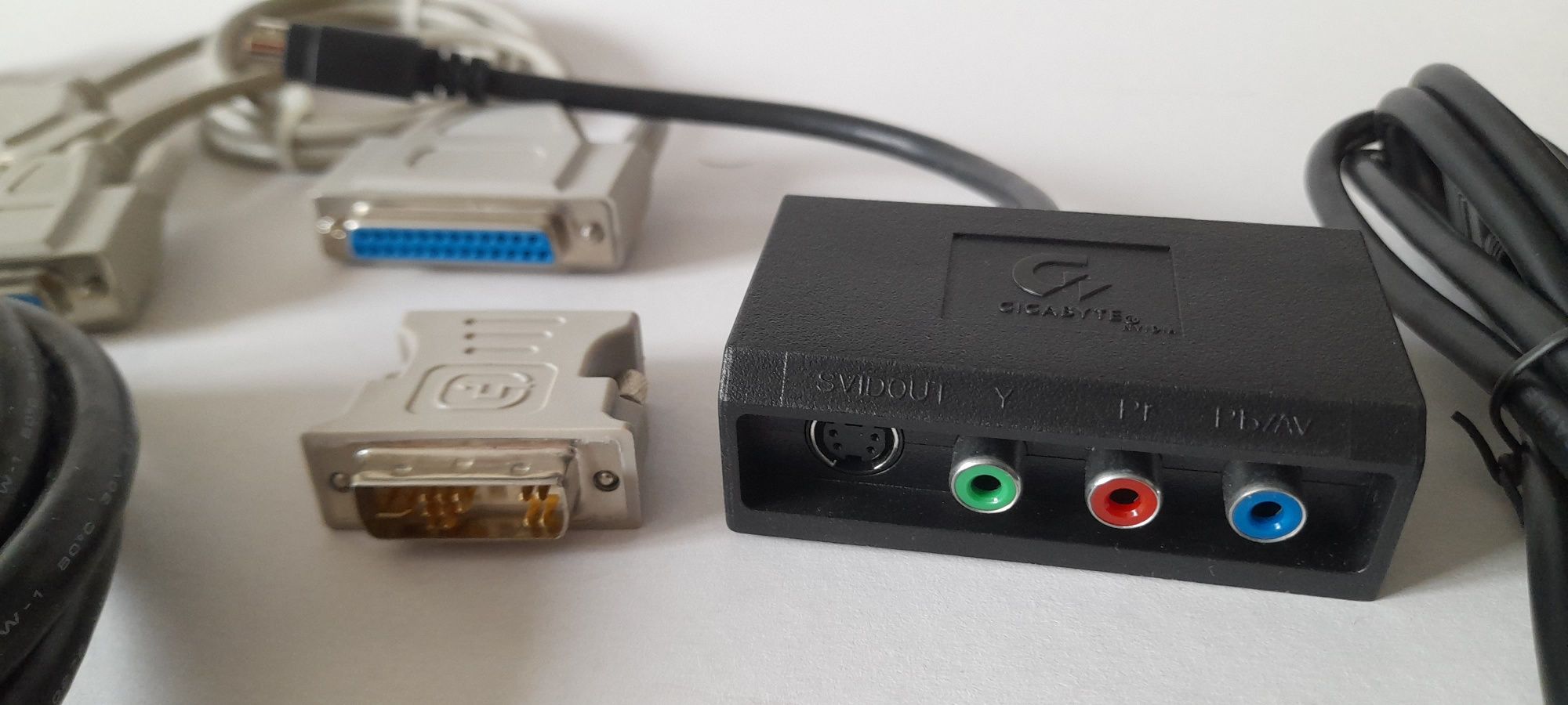 Кабель VGA, DVI, HDMI, RG 45, сетевой для компьютера.