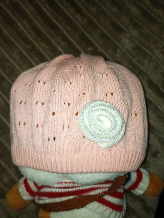 Шапочка на дівчинку