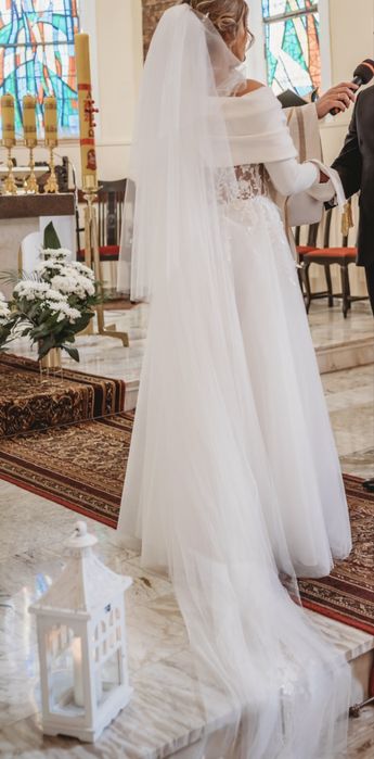 Suknia ślubna rozm. M z koronką + dodatki