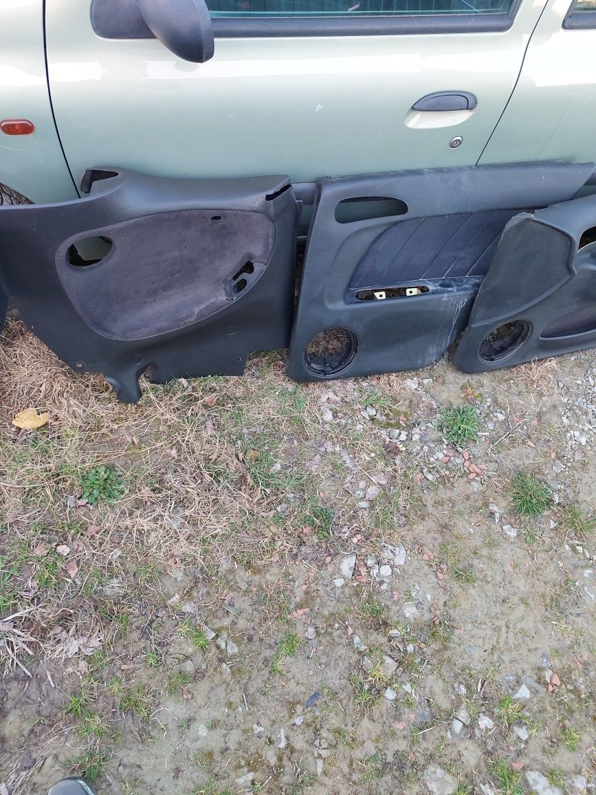 Boczki drzwi Opel Astra F Cabrio