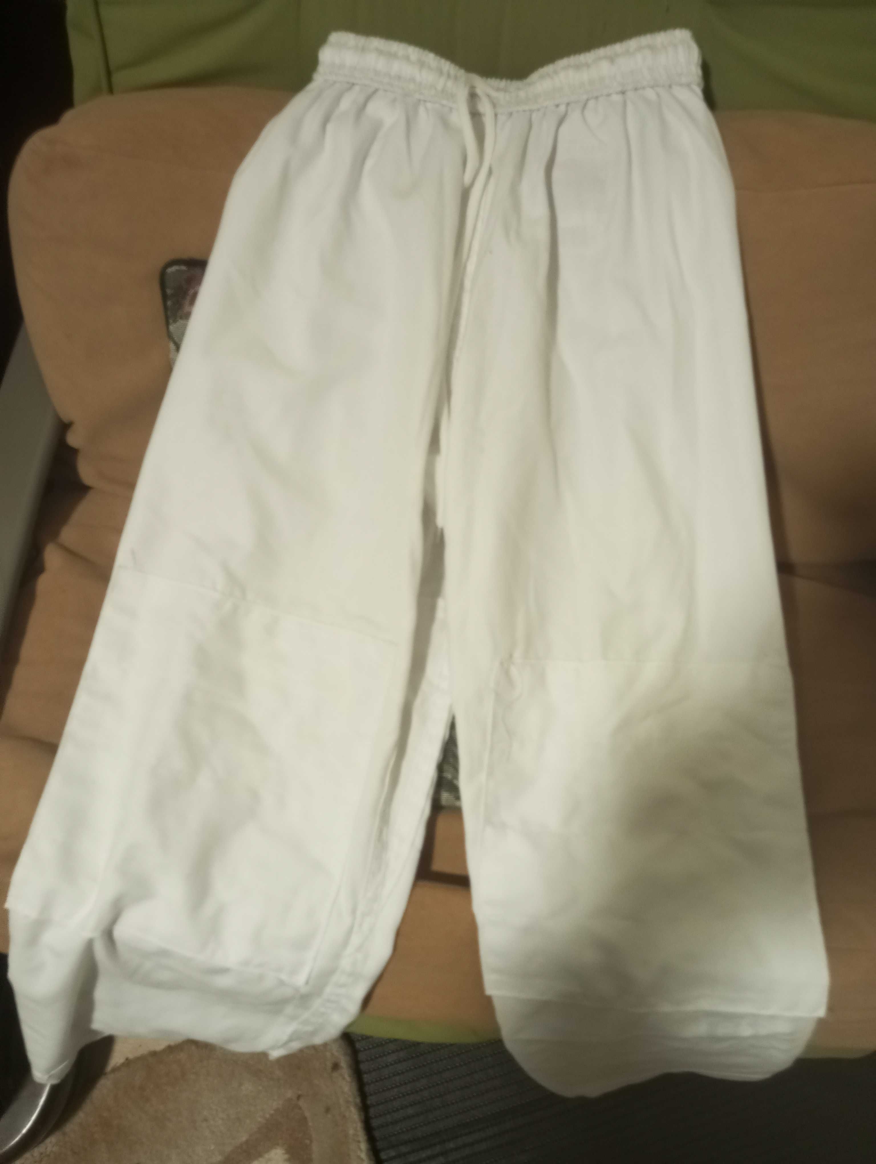 Negociável roupa