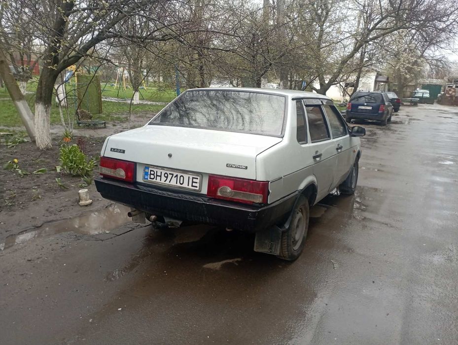 ВАЗ.         21099