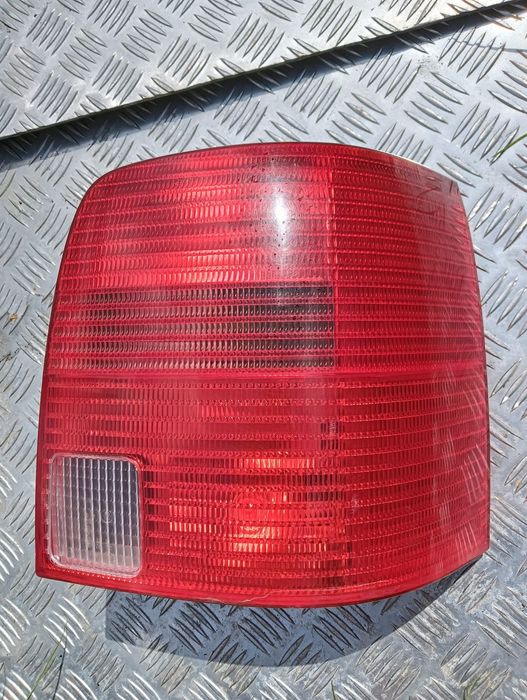 Lampa lewy i prawy tył VW Passat B5 kombi