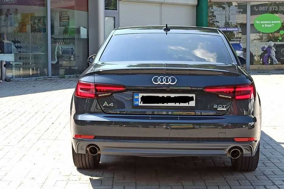 Продам Audi A4 Premium S-Line 2018 года