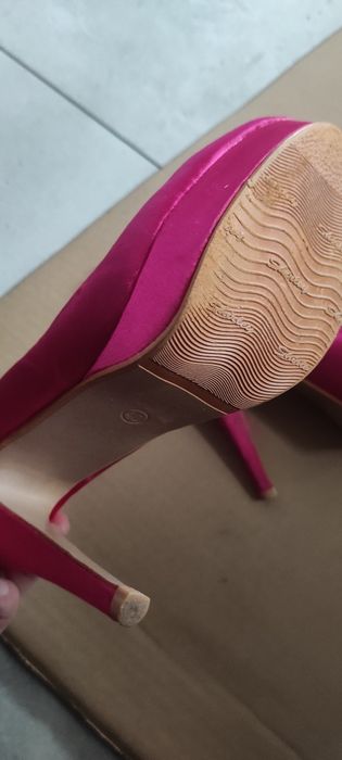 Szpilki różowe na platformie rozmiar 40