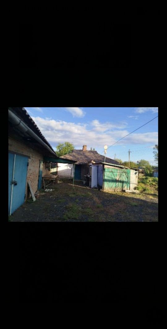 Продам большой добротный дом Валковский рн с.Минковка