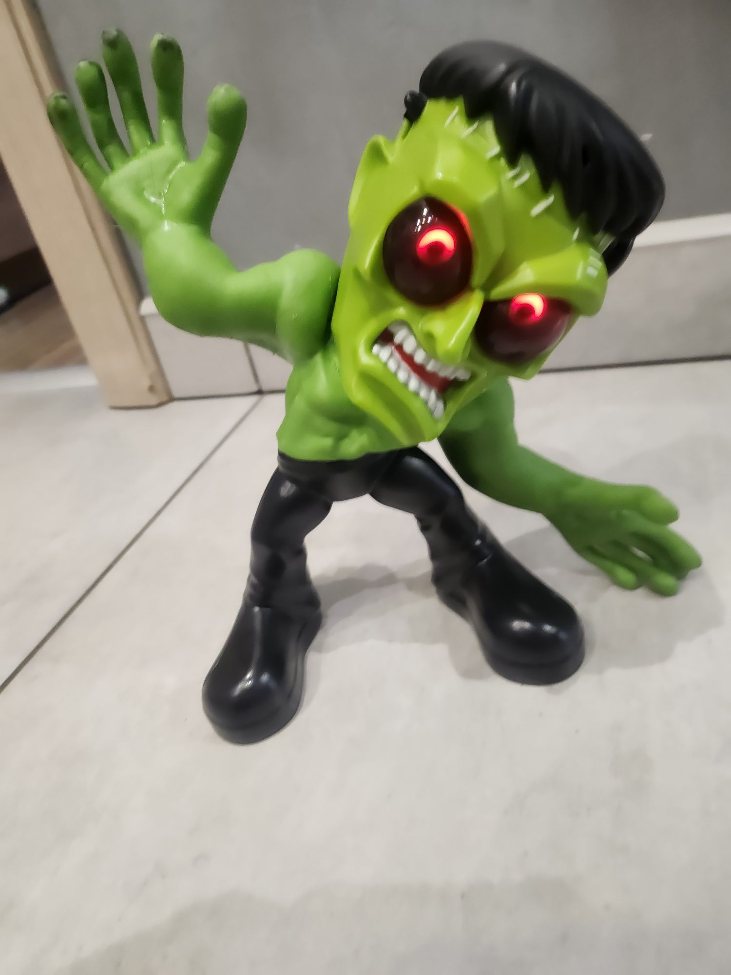 Cobi Stretch Screamer Figurka Frankenstein