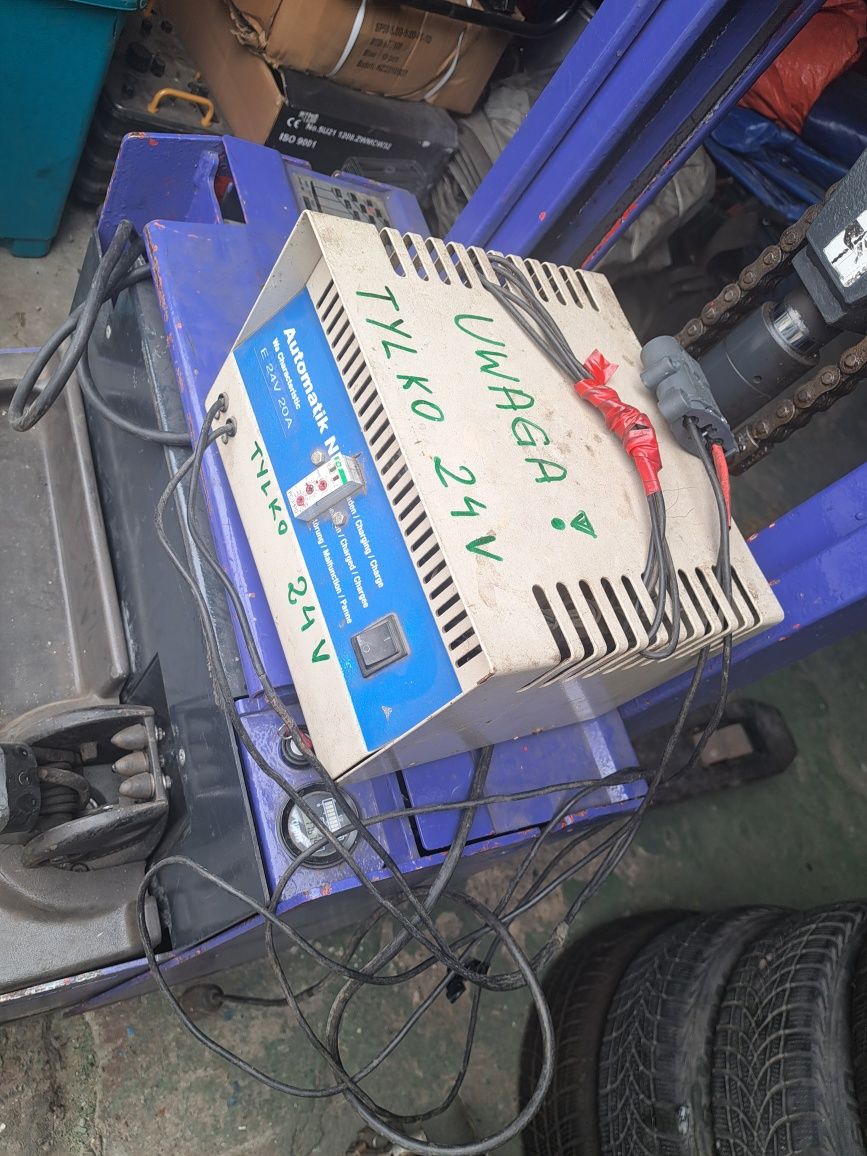Wózek paletowy elektryczny Lafis Lehci z ładowarką