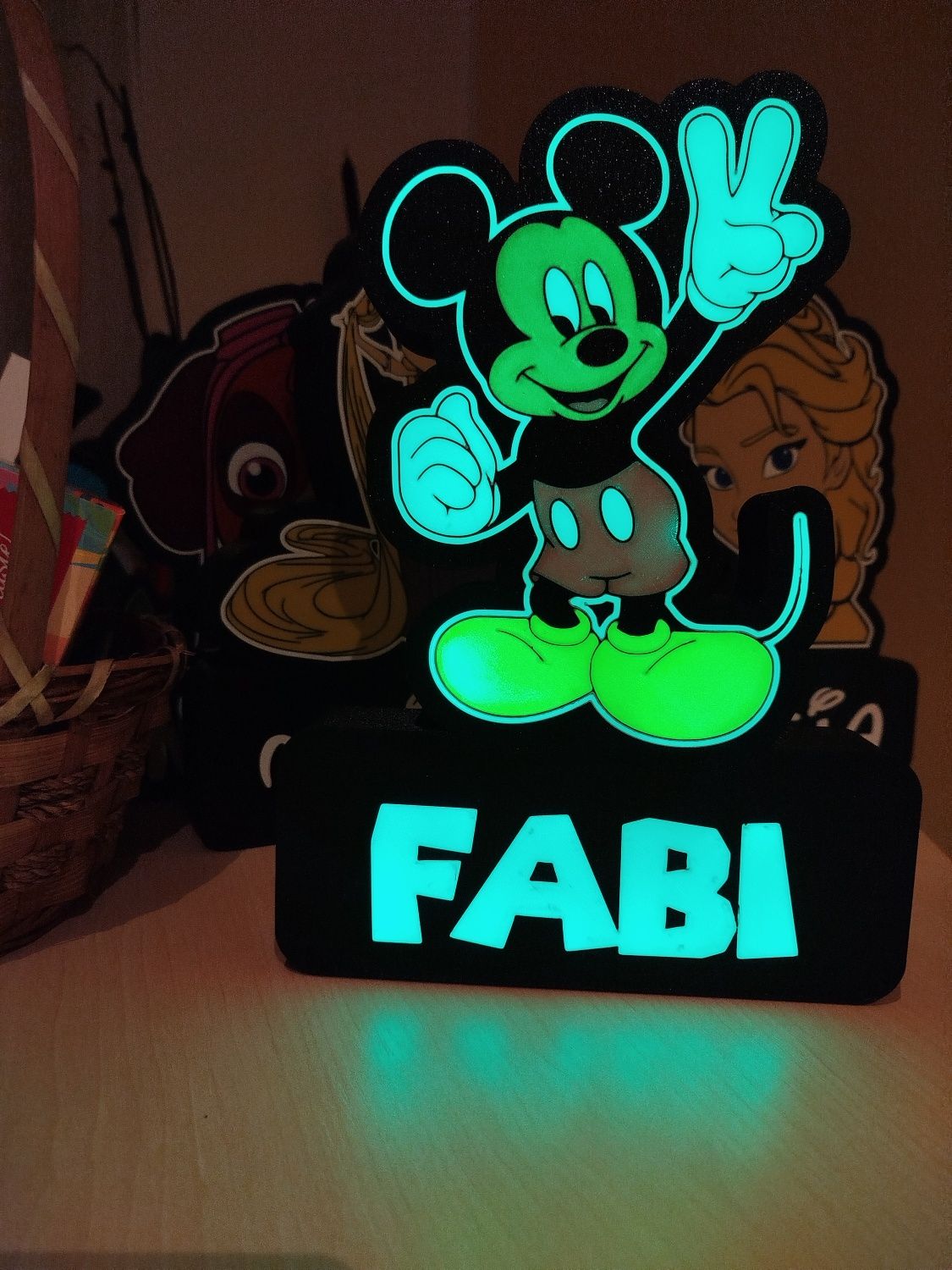 Lampa nocna Kolor LED - Mickey - podpisz swoim imieniem!