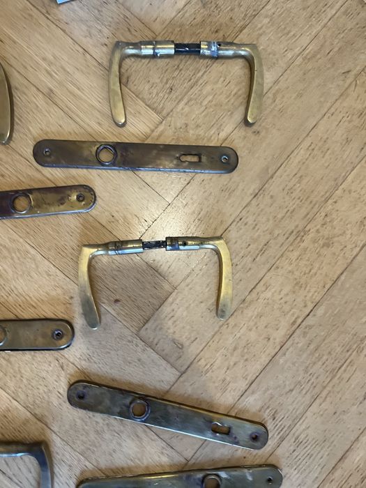 Stare mosiezne klamki