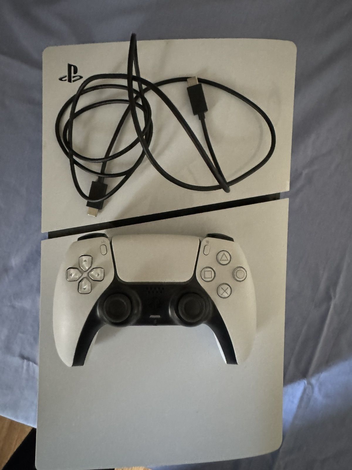 Продам SONY PlayStation 5 MODEL CFI-2008