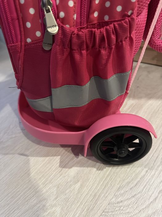 Дитячий шкільний рюкзак трансформер на колесах!