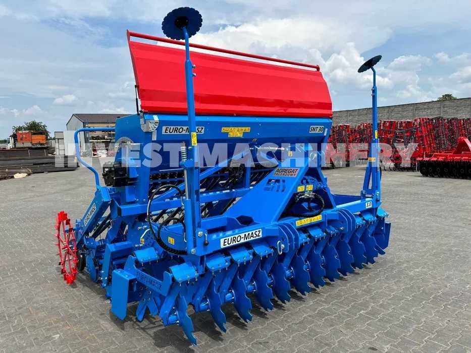 Agregat uprawowo-siewny EURO-MASZ nabudowany brona siewnik BEZORKOWIEC
