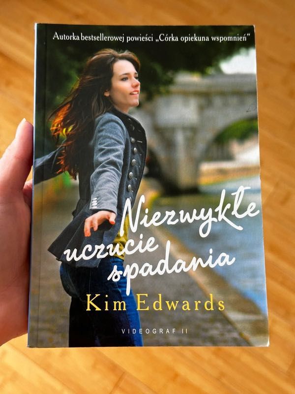 Niezwykłe uczucie spadania - Kim Edwards