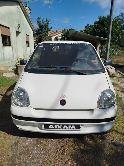 Vendo carro que pode ser conduzido com carta de motorizada..