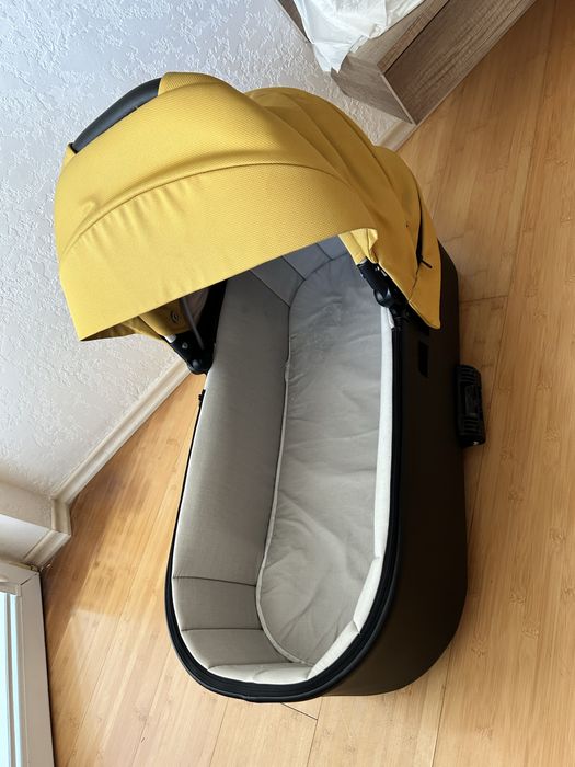 Дитяча коляска універсальна 2 в 1