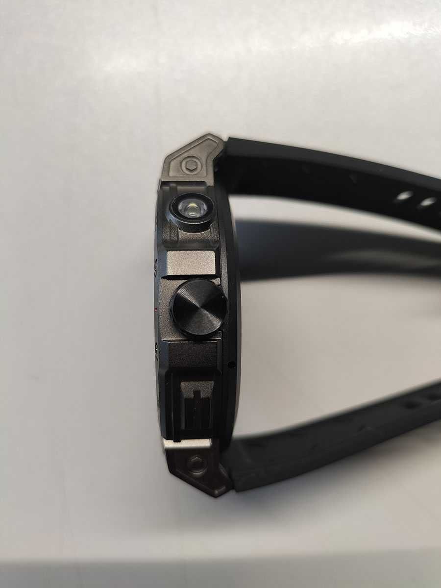 Smartwatch Super AMOLED 1,85 cala / 4,7 cm