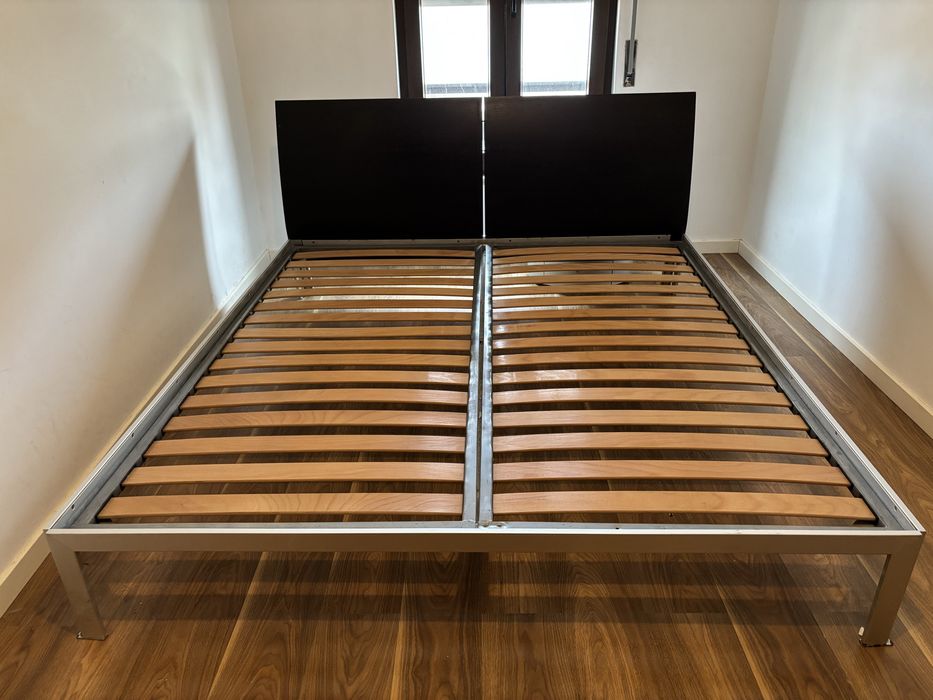 Cama casal e estrado