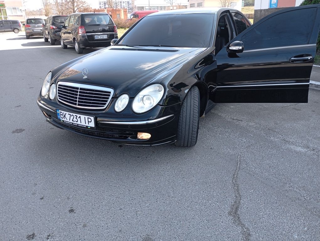 Продам мерседес бенс
