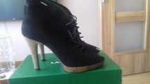Sprzedam eleganckie skórzane buty Lasocki
