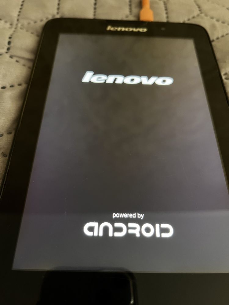 Планшет lenovo