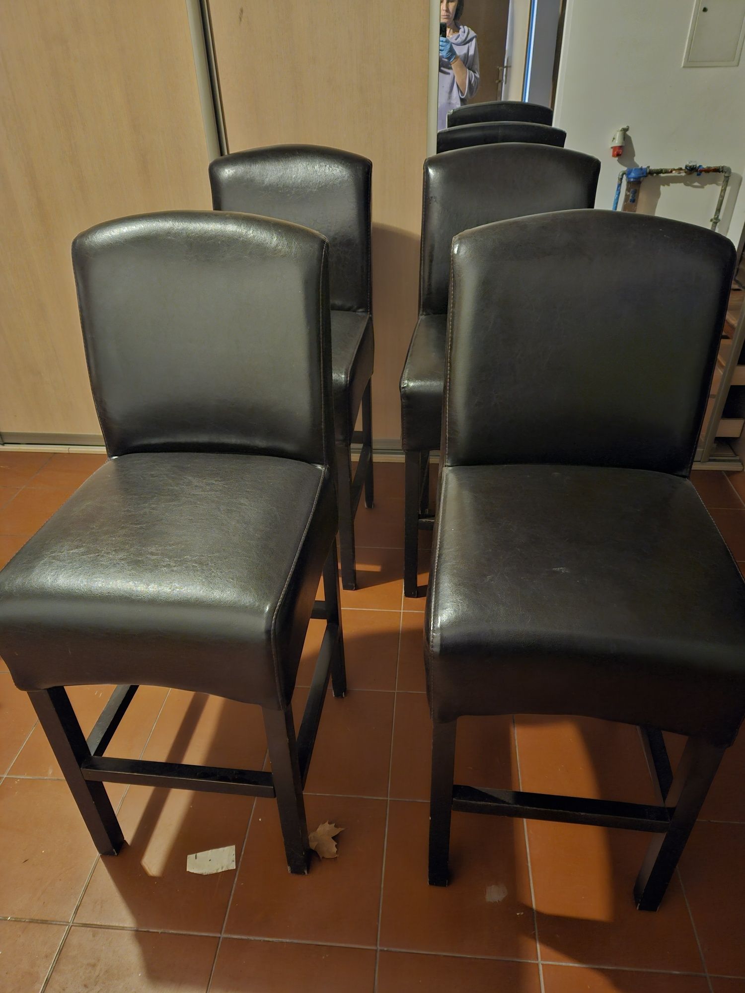 Krzesła skórzane Almi Decor 4 sztuki