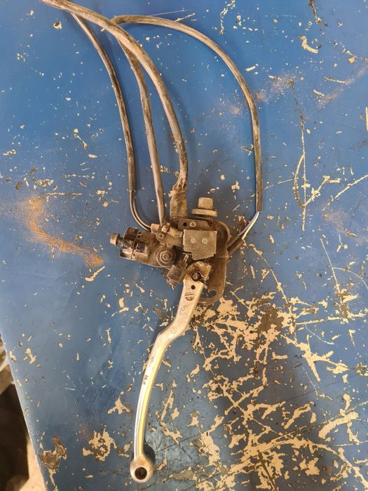 Klamka hamulca prawa suzuki eiger 400