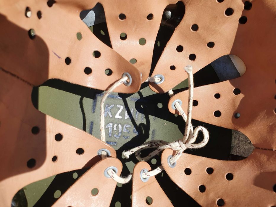 Stary oryginalny Wojska Polskiego hełm stalowy sygna KZWM 1954 antyk