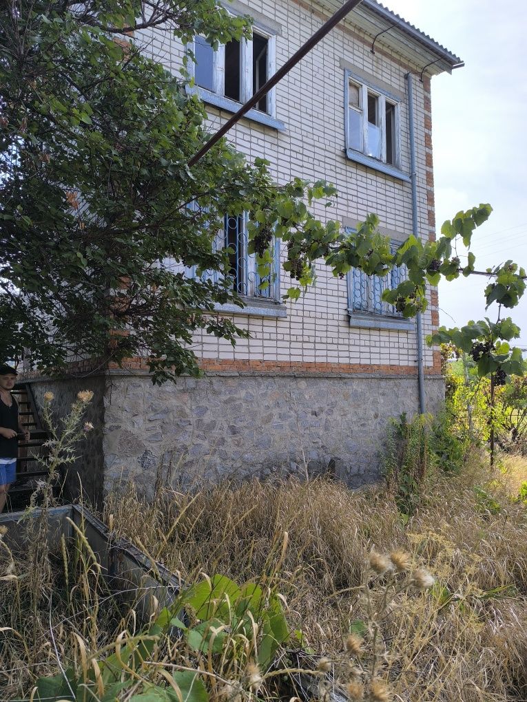 Продам дачу Днепр-2. 7500