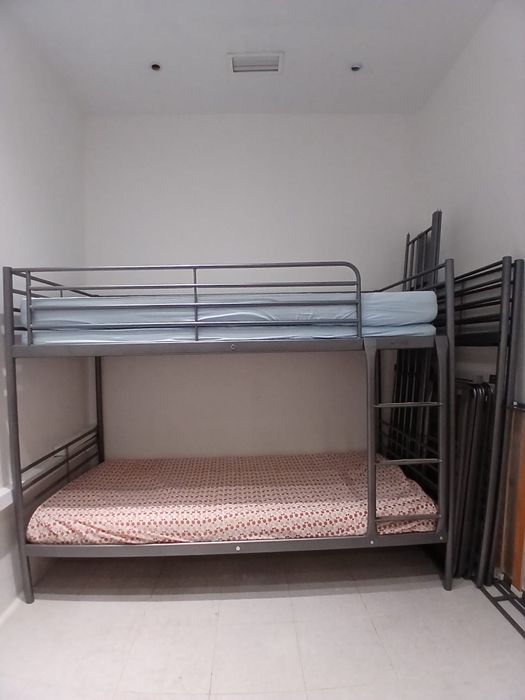 Beliche de ferro do ikeia de 2 camas