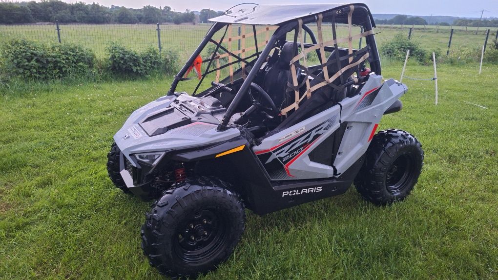 Buggy polaris rzr200
