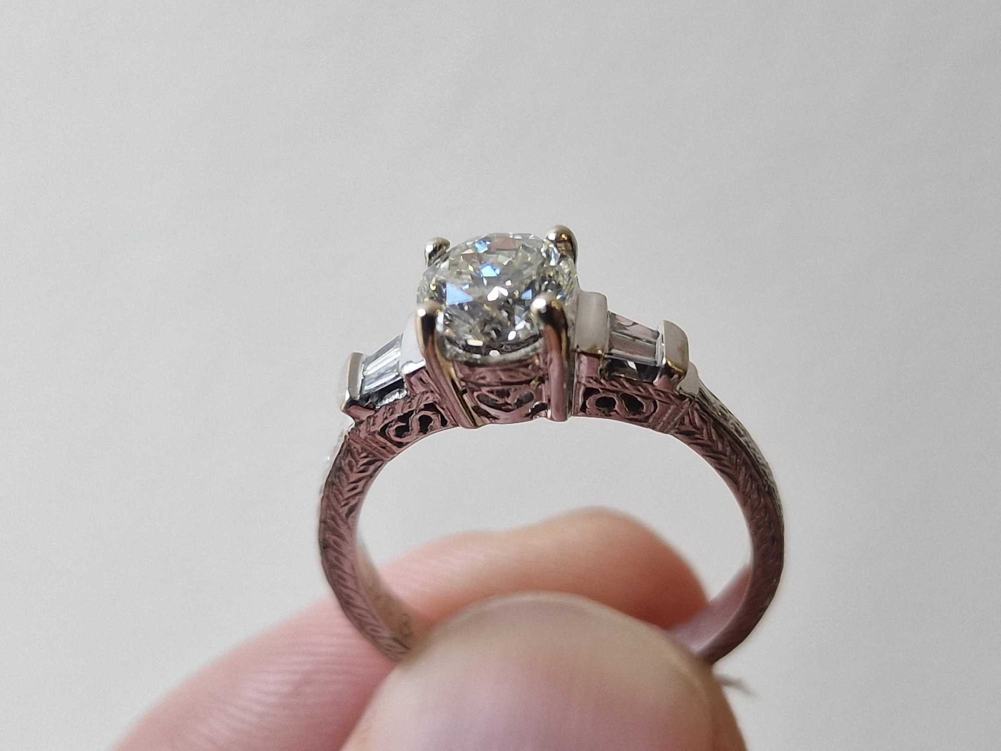 Złoty pierścionek damski/ 585/ 3.78 gram/ R12/ DIA 0.96 CT VS/ wycena