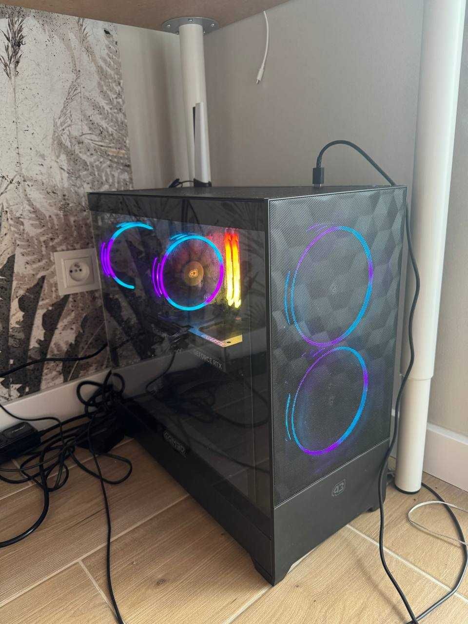 Komputer stacjonarny G4M3R HERO i7-14700F/32GB/1TB/RTX4060ti