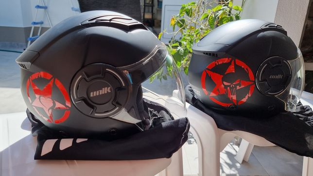 Dois capacetes Unik como novos