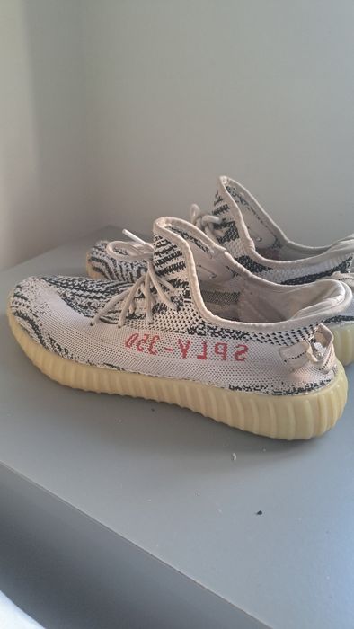 Yeezy Boost 350 V2 Zebra Usado