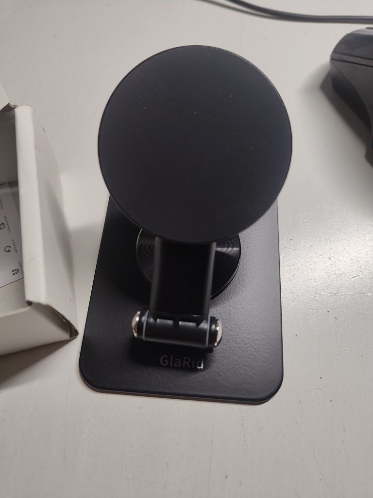 Magnetyczny stojak na telefon komórkowy GlaRid B855