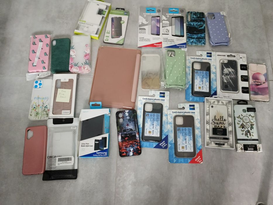 Mix futerałów do telefonu