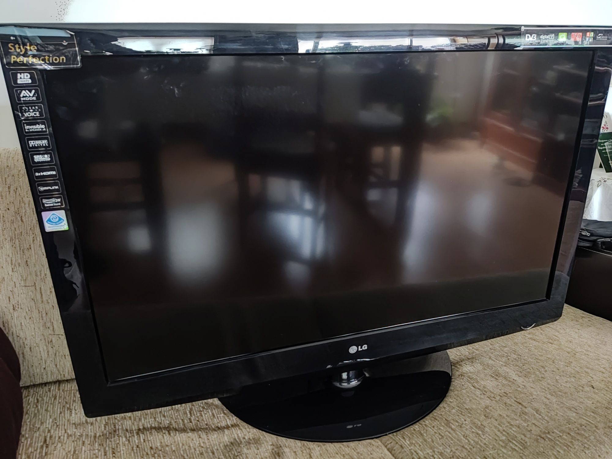 TV LCD LG 42LG3000 com Avaria, 42 polegadas