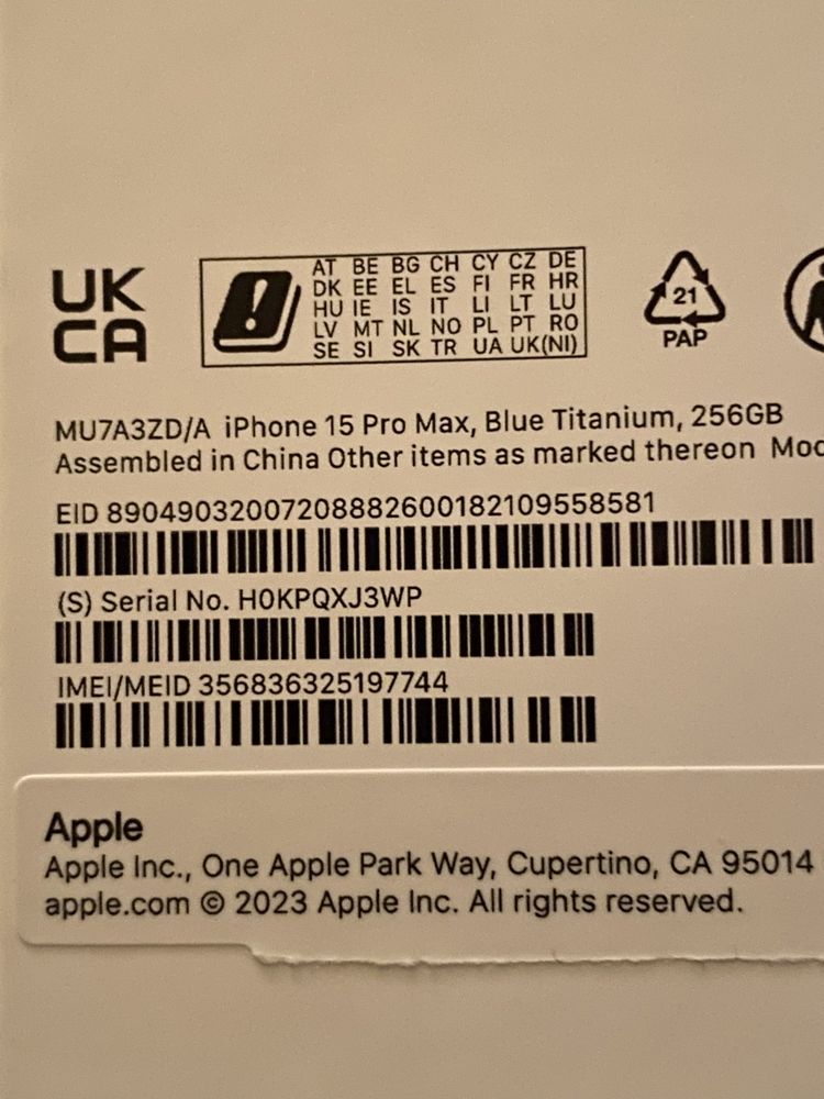 Nowy iPhone 15 Pro Max 256 GB Titanium Blue + Akcesoria