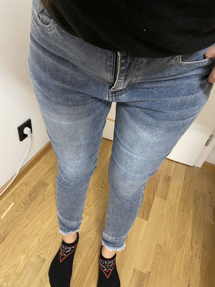 Spodnie jeansowe wysoki stan XL