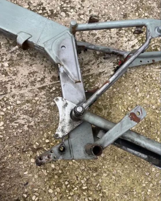 Rama MZ etz 251 Kanuni 251 plastikowy błotnik 91