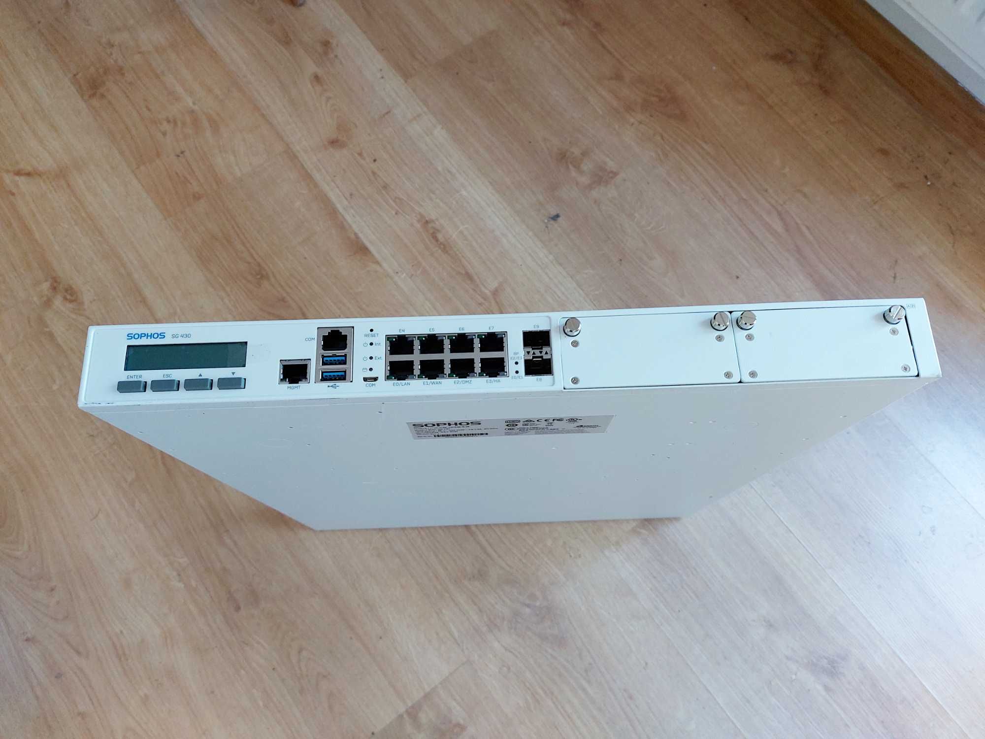 Firewall sprzętowy IPS UTM SOPHOS SG 430