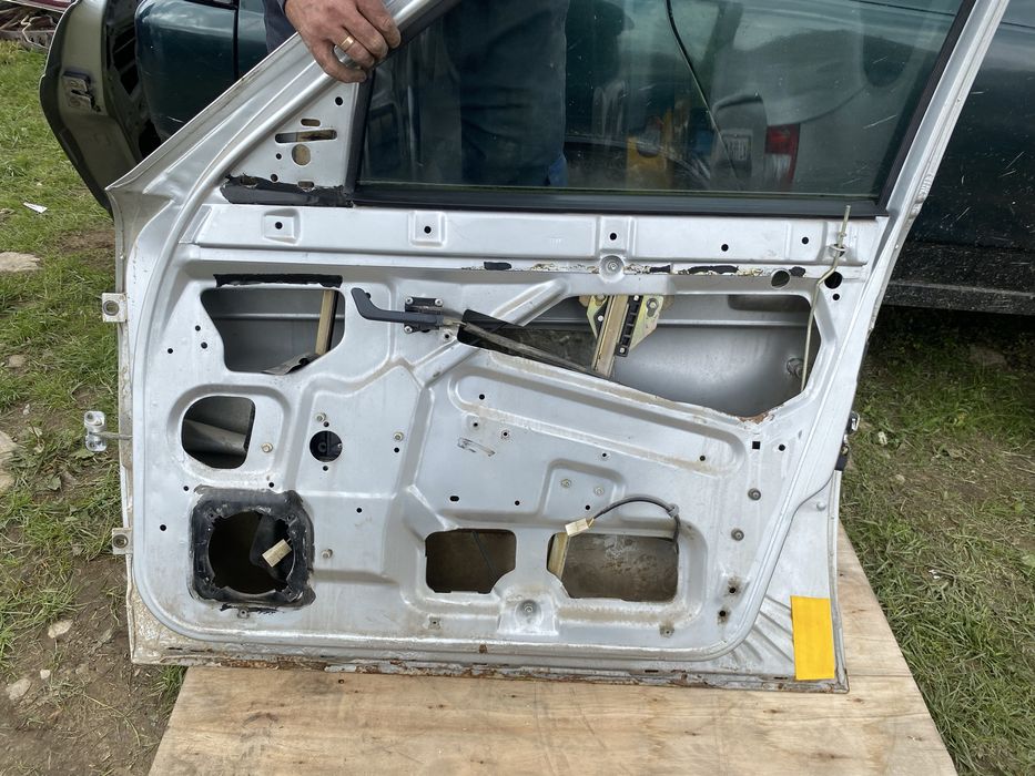 Двері Ваз-2110/2111/2112/пріора