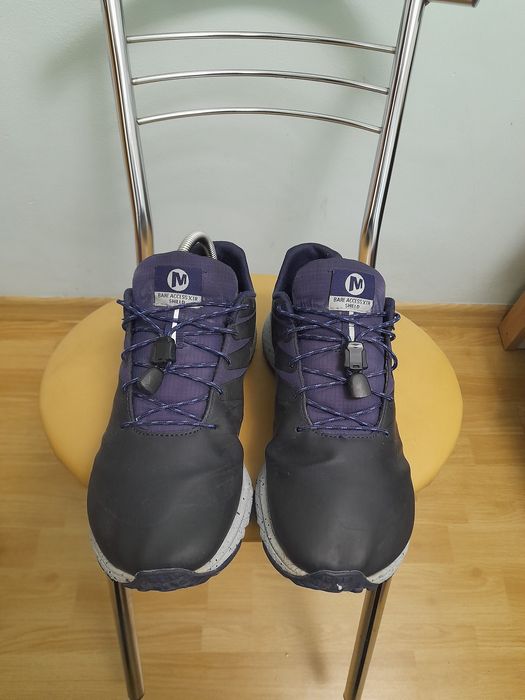 MERRELL..взутя для бігу стан хороший розмір 43 довж.уст.27.см